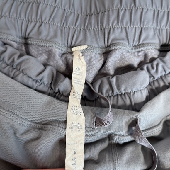 Lululemon Strength and Tone Shorts in Fossil - Picture 9 of 10